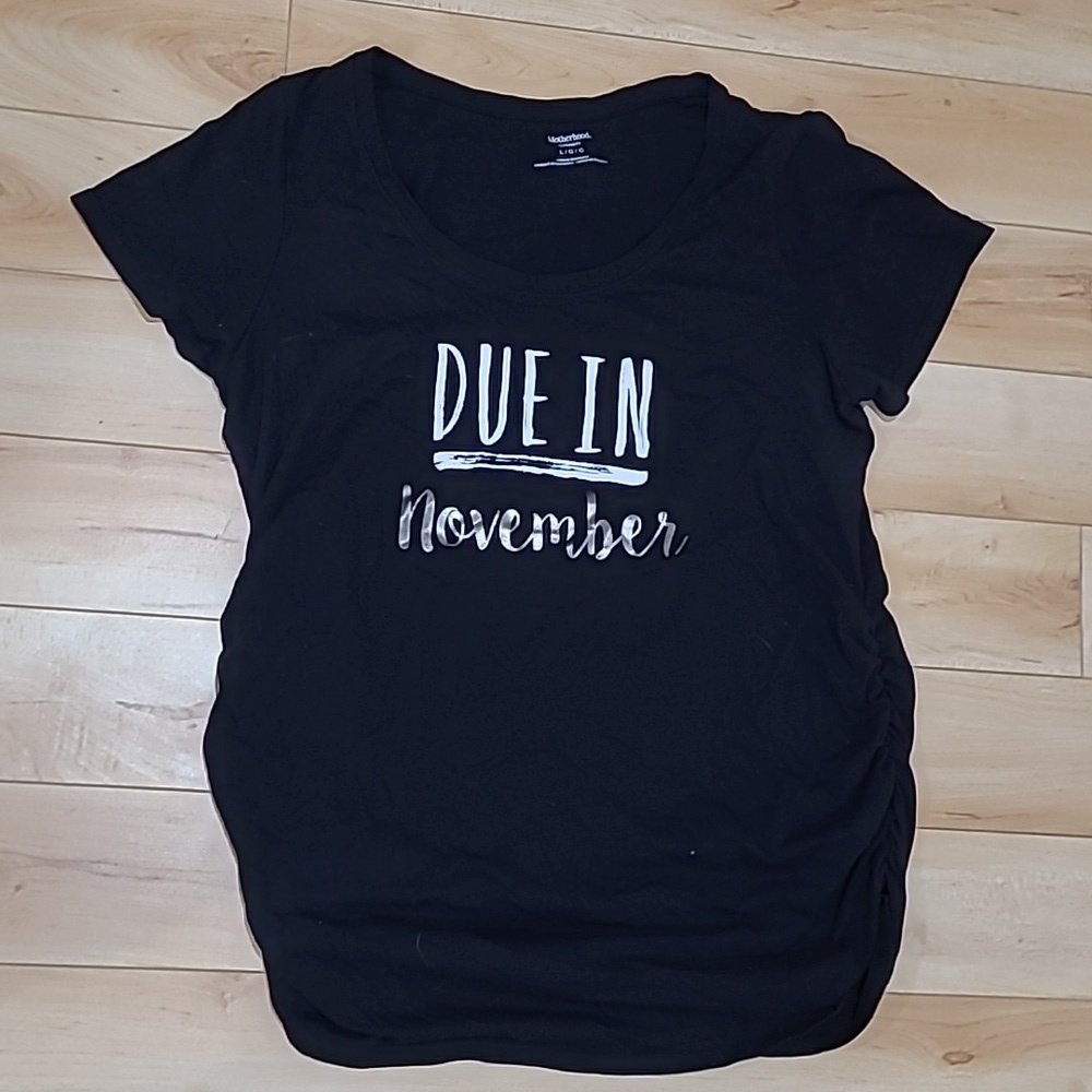 Motherhood women's size large t-shirt